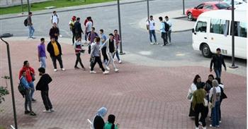   انتظام طلاب الصيدلة بمقر جامعة الإسماعيلية الجديدة الأهلية بسيناء