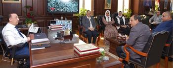   محافظ الإسكندرية يكرم أعضاء اللجنة التنفيذية للمبادرة الوطنية للمشروعات الخضراء الذكية 