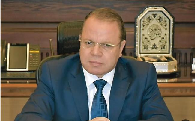 النائب العام يوافق على زيارة محامي علاء عبد الفتاح له في محبسه