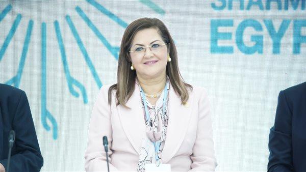 وزيرة التخطيط تؤكد أهمية الانتقال إلى اقتصاد خالٍ من الكربون