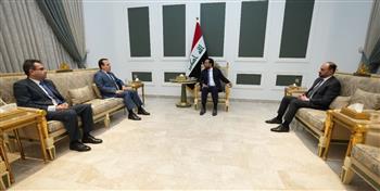   رئيس «النواب» العراقي يبحث مع السفيرين السوري واللبناني تطورات الأوضاع في المنطقة
