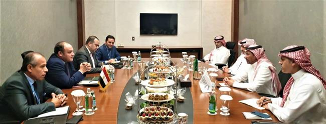 وزير التجارة يبحث مع نظيره السعودي تنمية وتطوير العلاقات الصناعية والاستثمارية