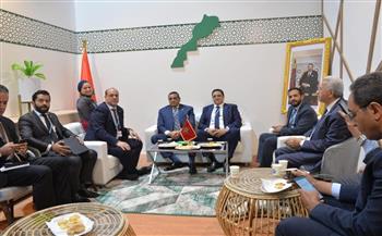   وزير التنمية المحلية يزور جناح المغرب في قمة المناخ بشرم الشيخ 