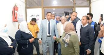 محافظ الدقهلية يزور مصابي حادث الميني باص بمستشفى أجا