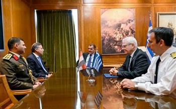   السفير المصري في أثينا يلتقي وزير الدفاع اليوناني 
