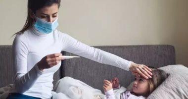 الفيروس الخلوي.. طبيب صدر يكشف أعراض الإنفلونزا الجديدة