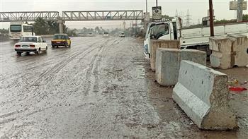 سقوط أمطار غزيرة على مناطق شرق وغرب الإسكندرية 