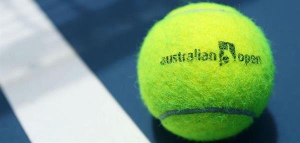 لاعب كرة المضرب الصربي ديوكوفيتش يحصل على تأشيرة الدخول لخوض بطولة أستراليا المفتوحة للتنس