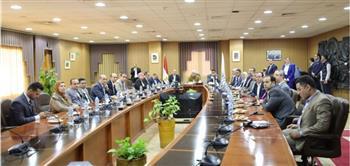 وزير التعليم العالي يعقد اجتماعا مع مجلس جامعة المنصورة