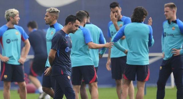 نجم برشلونة مطلوب في البريميرليج