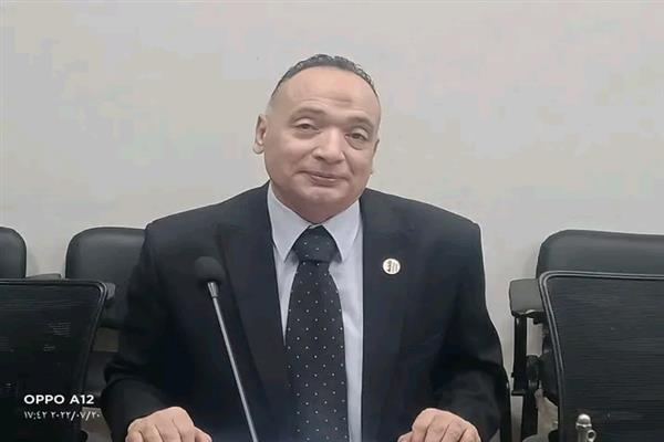 طارق درويش: الإفراج عن دفعة جديدة من المساجين يؤكد أن الرئيس يرسخ مفاهيم الديمقراطية بمفهومها الشامل