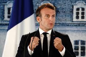   الرئيس الفرنسي: يجب عدم تسييس الرياضة قبيل انطلاق مونديال قطر