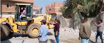 الجيزة تزيل 3 جمالون مخالف بأبو النمرس 