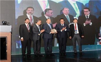 تكريم جامعة المنصورة في المؤتمر الدولي للجمعية المصرية لزراعة الكبد