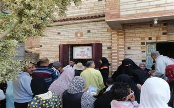   توقيع الكشف الطبي على 1443 مواطنا بإحدى قرى محافظة دمياط