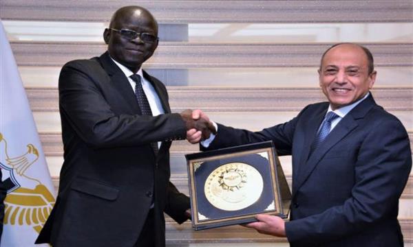 توقيع مذكرة تفاهم بين سلطتي الطيران المدني في مصر وجنوب السودان