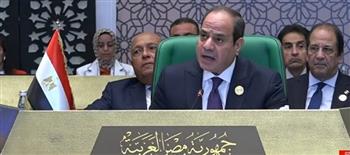    الرئيس السيسي يعود إلى أرض الوطن بعد مشاركته في القمة العربية بالجزائر