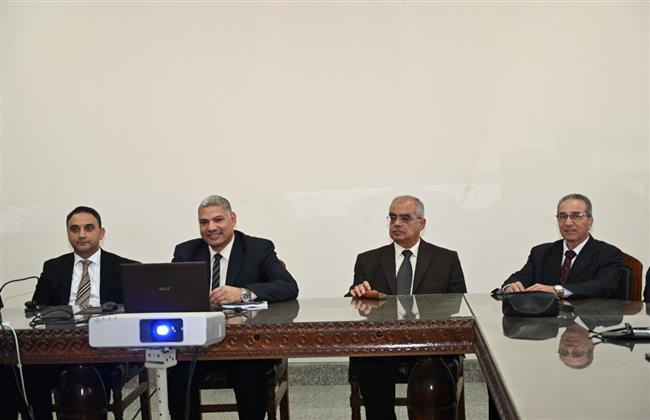 جامعة الفيوم: مجلسُ شئون الدراسات العُليا والعلاقات الثقافية والبحوث يعقد جلسته رقم «186»