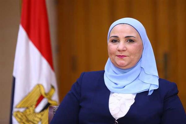 وزيرة التضامن تستعرض تقريرا مفصلا عن المرحلة الرابعة والنهائية من تعميم تدريبات مشروع "مودة"