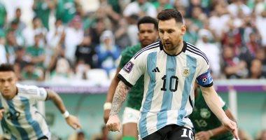 كأس العالم 2022.. الأرجنتين تتقدم على السعودية بهدف فى الشوط الأول وإلغاء 3 بداعي التسلل