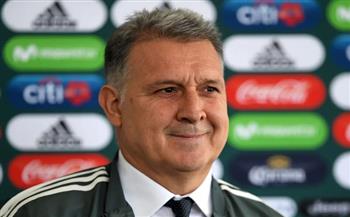   مدرب المكسيك: المباراة كانت متكافئة.. وهزيمة الأرجنتين تشير إلى إمكانية حدوث مفاجآت 