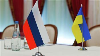 رويترز: روسيا وأوكرانيا تجريان محادثات في أبوظبي