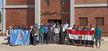 زيارة ميدانية لتوعية طلاب جامعة سوهاج بمشروعات «حياة كريمة».. صور