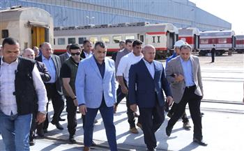   وزيرا النقل والدولة للإنتاج الحربي يتفقدان ورش كوم أبو راضي للعمرات المختلفة لعربات السكك الحديدية