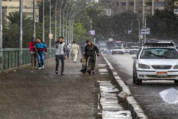 أمطارا خفيفة على القاهرة.. تعرف على طقس اليوم الجمعة