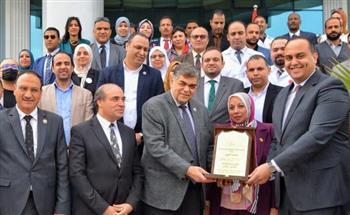 رئيس هيئة الرعاية الصحية يستقبل رئيس لجنة الصحة بمجلس النواب بمجمع الإسماعيلية الطبي