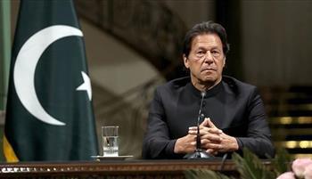 مراسل «القاهرة الإخبارية»: عمران خان يضغط على الحكومة الباكستانية لعقد انتخابات مبكرة