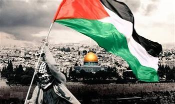   قيادي فلسطيني: الجيل الصاعد من الفلسطينيين حمل السلاح لأنه لم يجد من يصنع معه السلام
