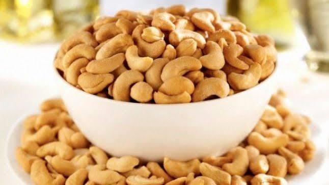 خبراء ينصحون بالكاجو صديق للقلب 