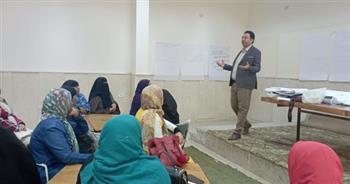 جهاز تنمية المشروعات بسوهاج ينظم تدريب السيدات على مهارات العمل