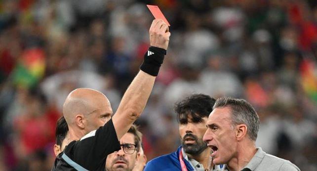 مدرب كوريا يسرد كواليس طرد بينتو بعد لقاء غانا