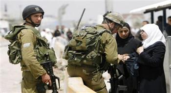   الاحتلال الإسرائيلي يعتقل فتاة فلسطينية لدى زيارتها شقيقها بالسجن