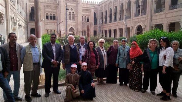 الأمير عباس حلمي يزور المناطق التاريخية بأسيوط