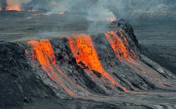   لأول مرة منذ نحو 4 عقود.. بدء ثوران أكبر بركان نشط في العالم في جزيرة هاواي
