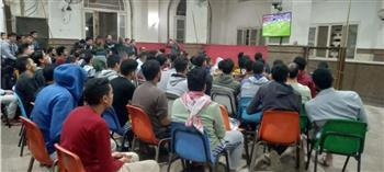 طلاب جامعة القاهرة يشاهدون مباريات كأس العالم بالمدينة الجامعية