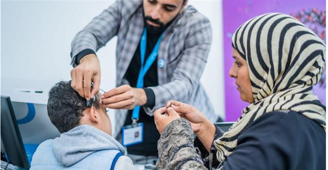 بالتعاون مع "المستشفيات".. المصرية للاتصالات تبدأ  استبدال سماعات قوقعة الأذن الإلكترونية للأطفال