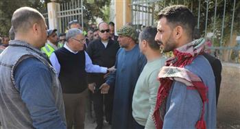   محافظ المنيا يتفقد مشروعات المبادرة الرئاسية "حياة كريمة" بقري مركز أبوقرقاص