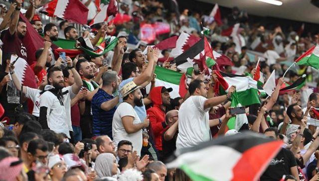 جماهير قطر تغادر ملعب مباراة هولندا