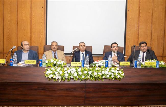 «المهن الهندسية.. الطريق لبناء الجمهورية الجديدة».. ندوة تثقيفية لطلاب «هندسة طنطا»