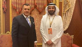   وزير السياحة يلتقي بوزير الحج والعمرة بالسعودية