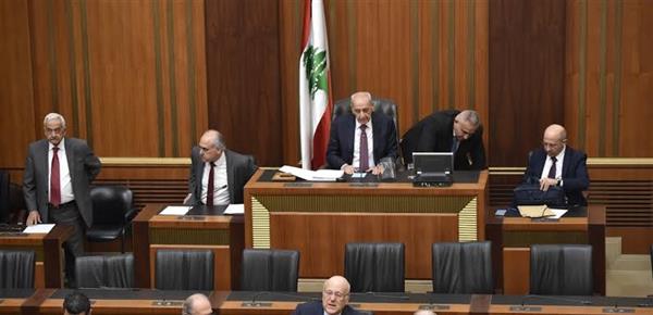 اليوم .. مجلس النواب اللبناني يعقد جلسة عامة لتلاوة رسالة "عون" الأخيرة حول الانتخابات الرئاسية