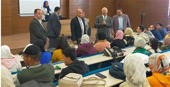 رئيس جامعة بنها يتفقد سير العملية التعليمية والامتحانات بالجامعة الأهلية بالعبور