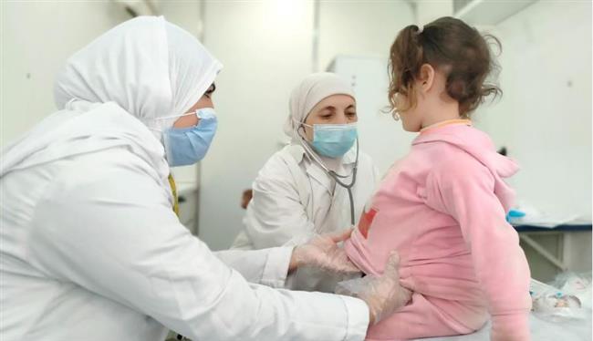 حياة كريمة.. الكشف الطبى على 2000 حالة خلال قافلة طبية بقرية معصرة حجاج بالمنيا