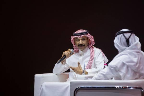 في معرض الشارقة للكتاب.. جلسة عن سمات الأدب الجماهيري وعبادي الجوهر يروي مسيرته الموسيقية