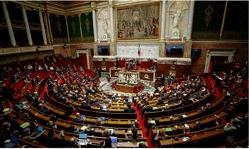   البرلمان الفرنسى يرفض التصويت على حجب الثقة عن الحكومة