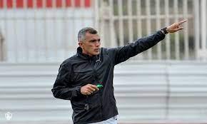 أسامة نبيه يتراجع عن تدريب فريق أسوان